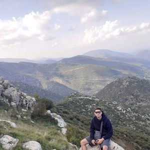 Meet your Posher, Savvas